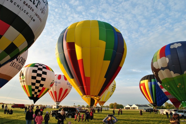 hot-air-balloons-193703_1280