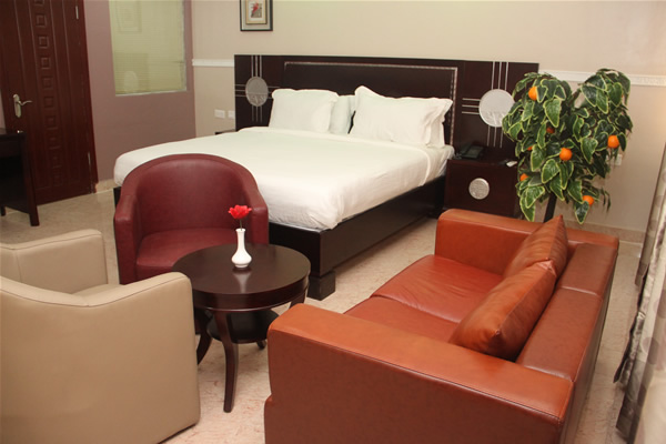 Carat24 Business Hotel & Suites