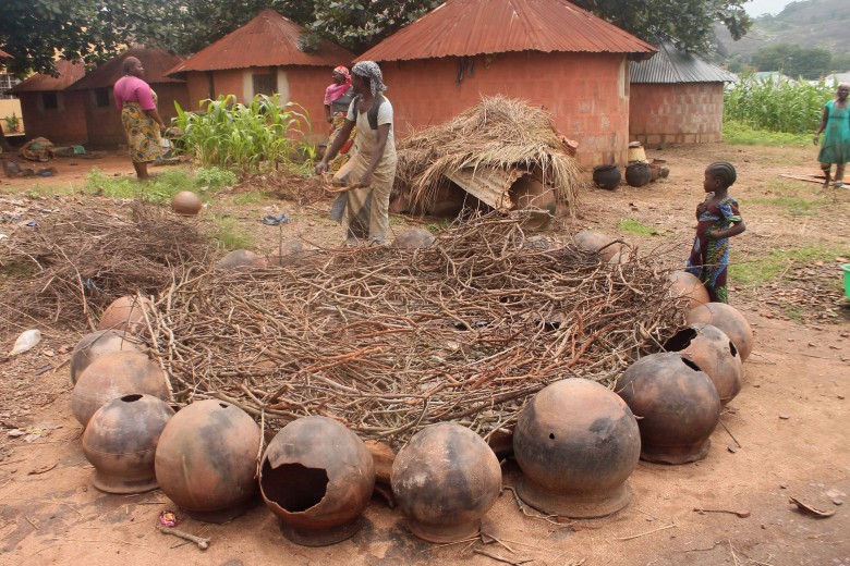 pottery-village