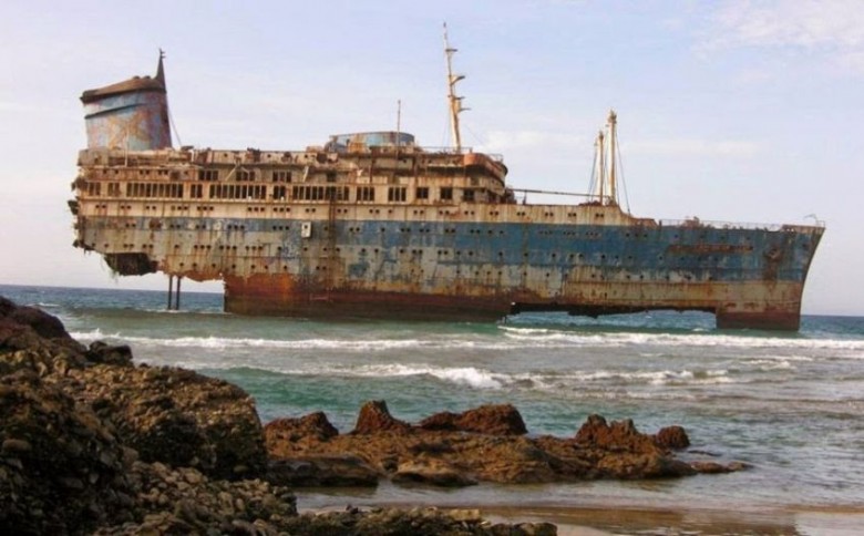 shipwreck--Cape Verde