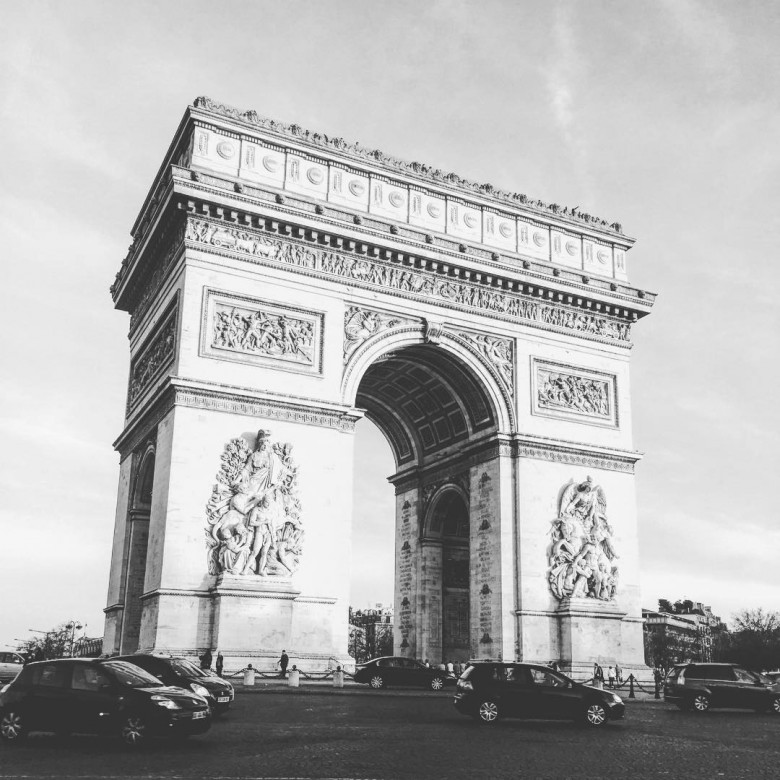 Arc-de-Triomphe-travelstart-nigeria