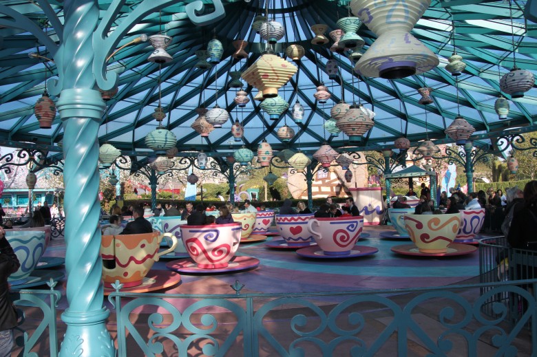 Take a Fancy Bite in Disneyland(flikr.com)