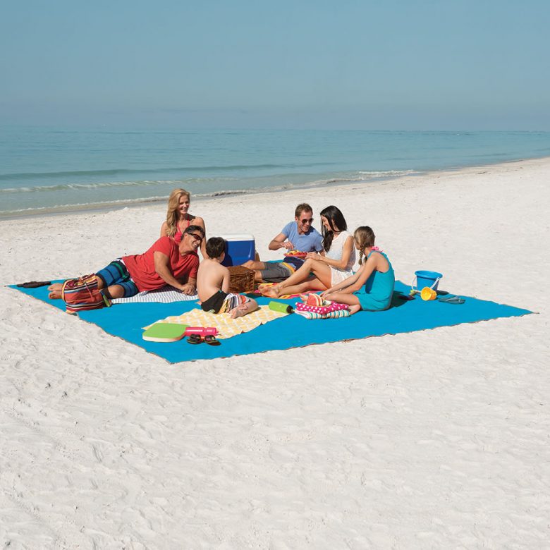 sandfree-beach-mat-travelstart