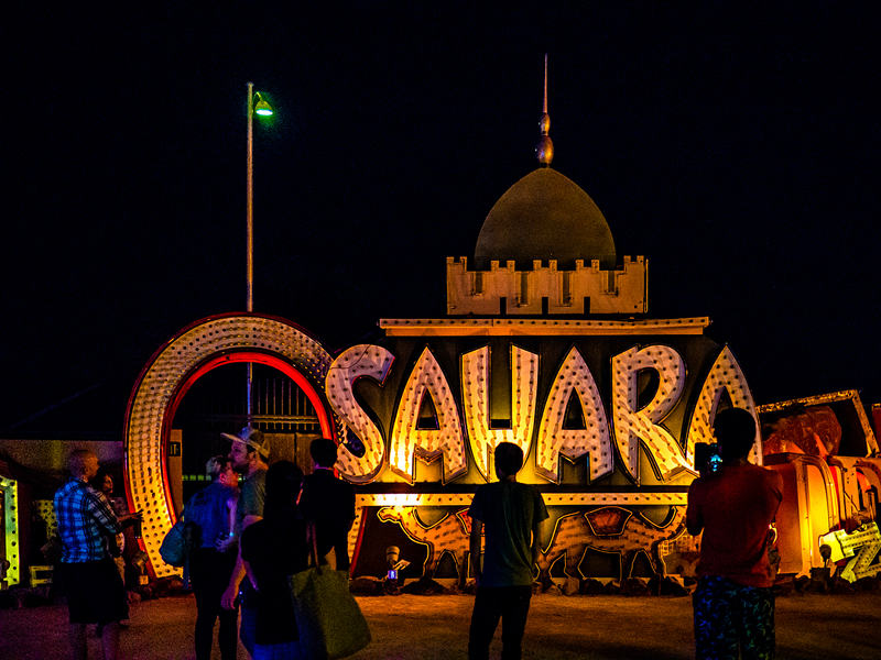 neon-boneyard-fun-things-to-do-in-the-usa