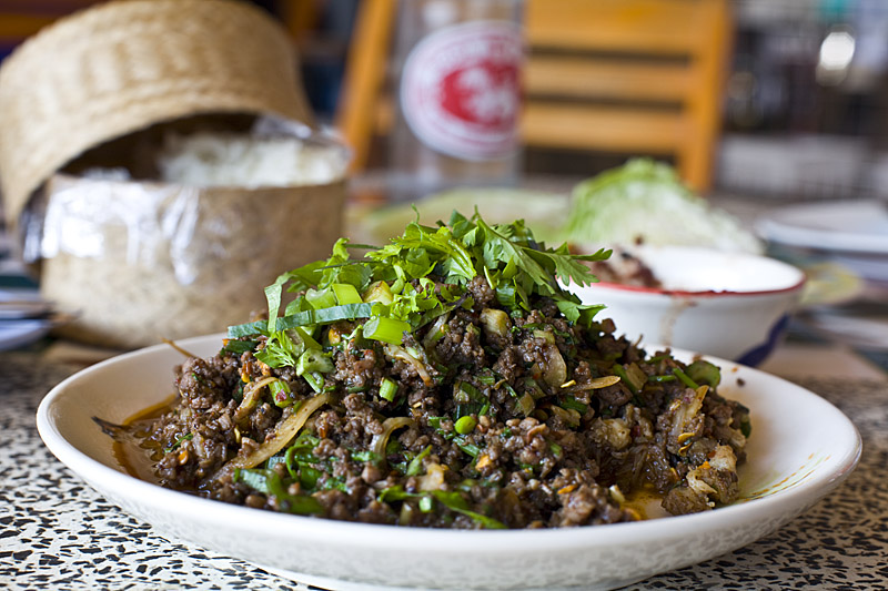 Larb Mote Daeng