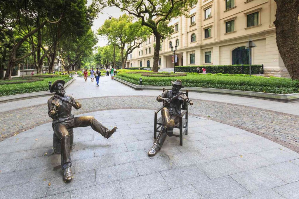 Shamian Island Park - Places to Visit in Guangzhou